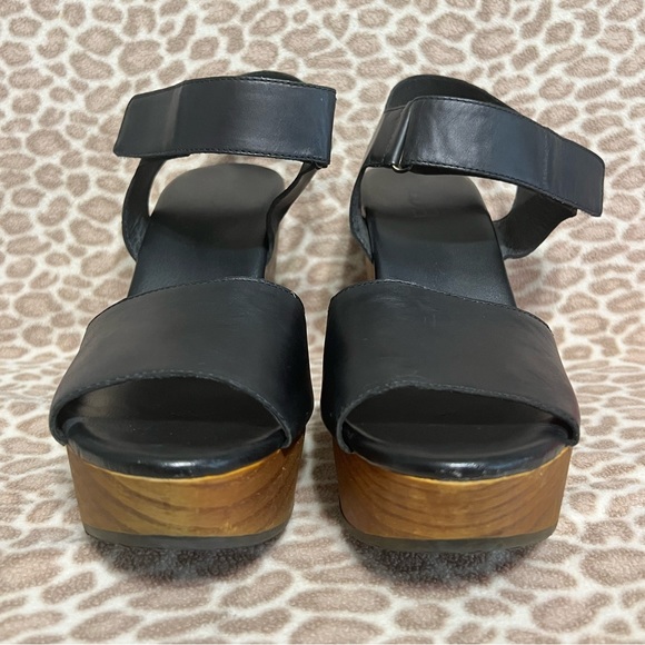 M4DE Black and Wood Wedges - Picture 8 of 9